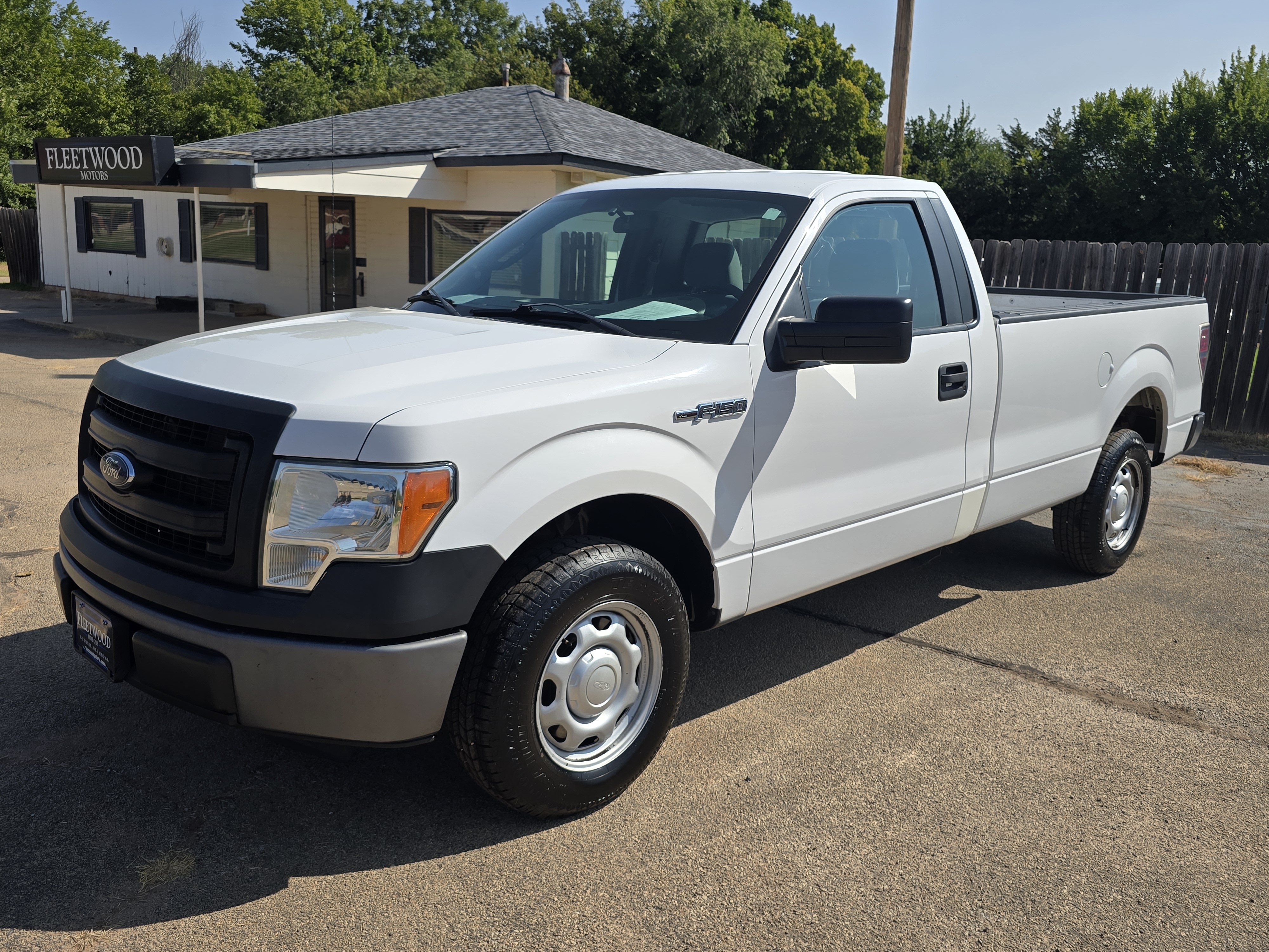 2014 Ford F-150 2WD Reg Cab 145" XL