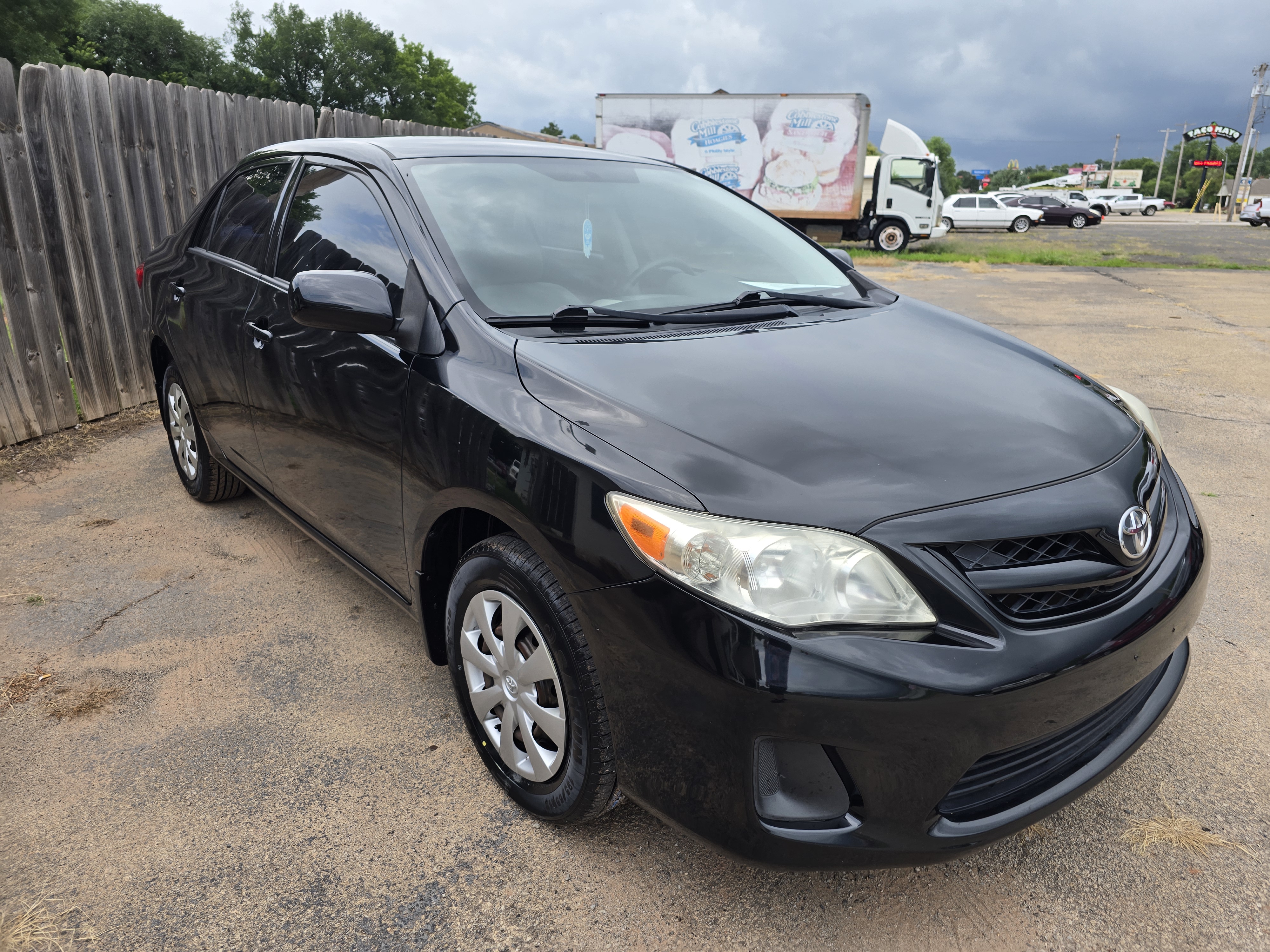 2011 Toyota Corolla 4dr Sdn