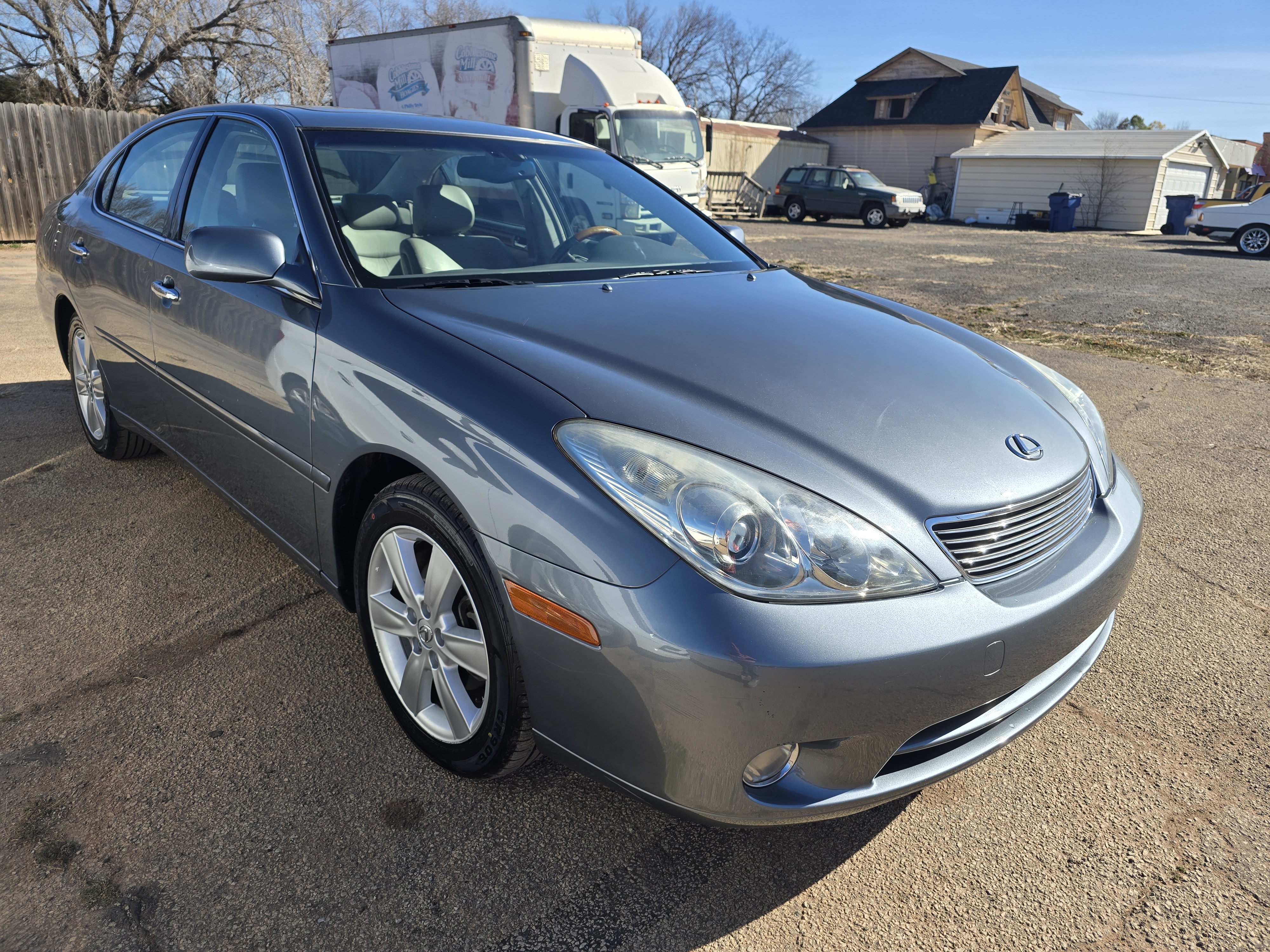 2005 Lexus ES 330 4dr Sdn