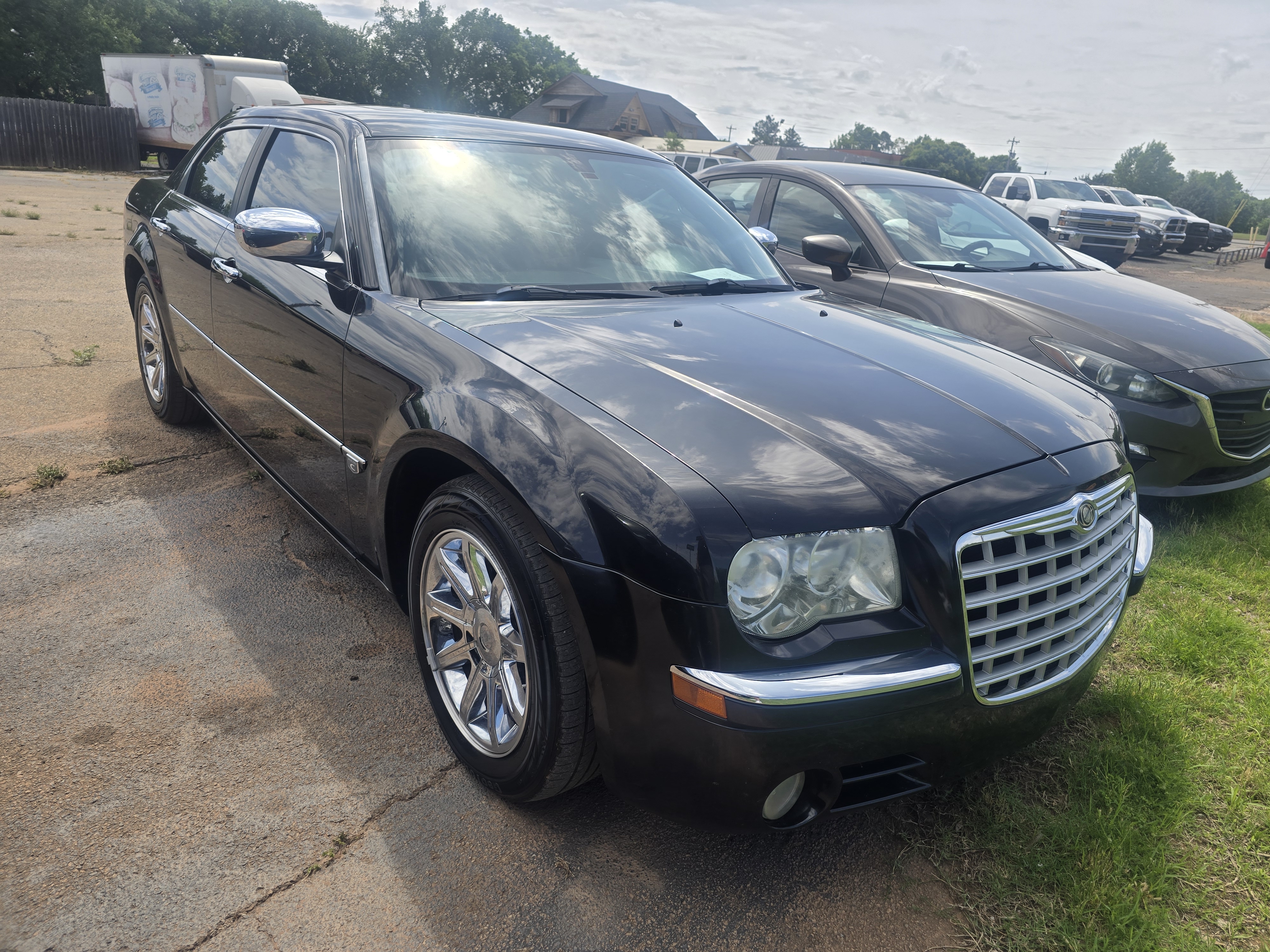 2006 Chrysler 300 4dr Sdn 300C